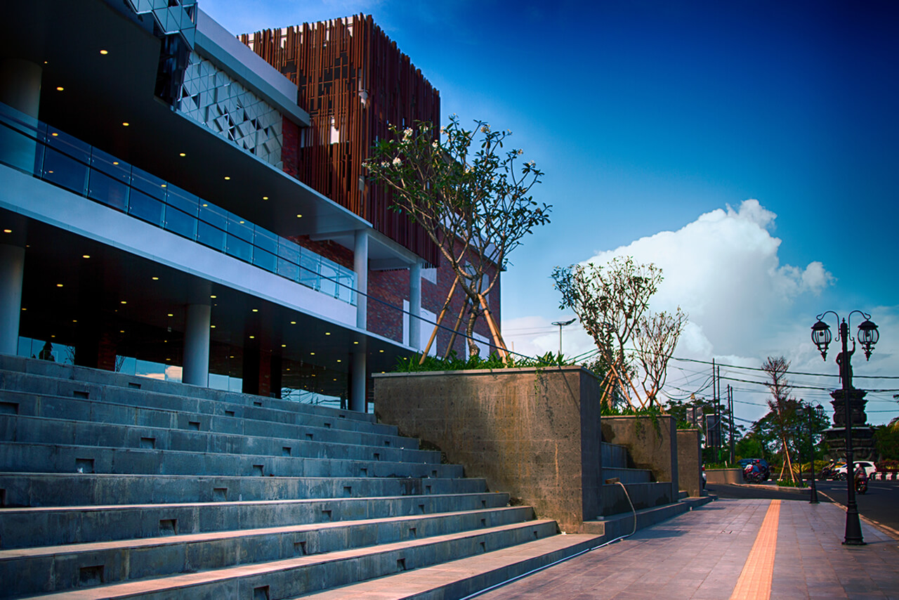 The Bali Bible Plaza Renon